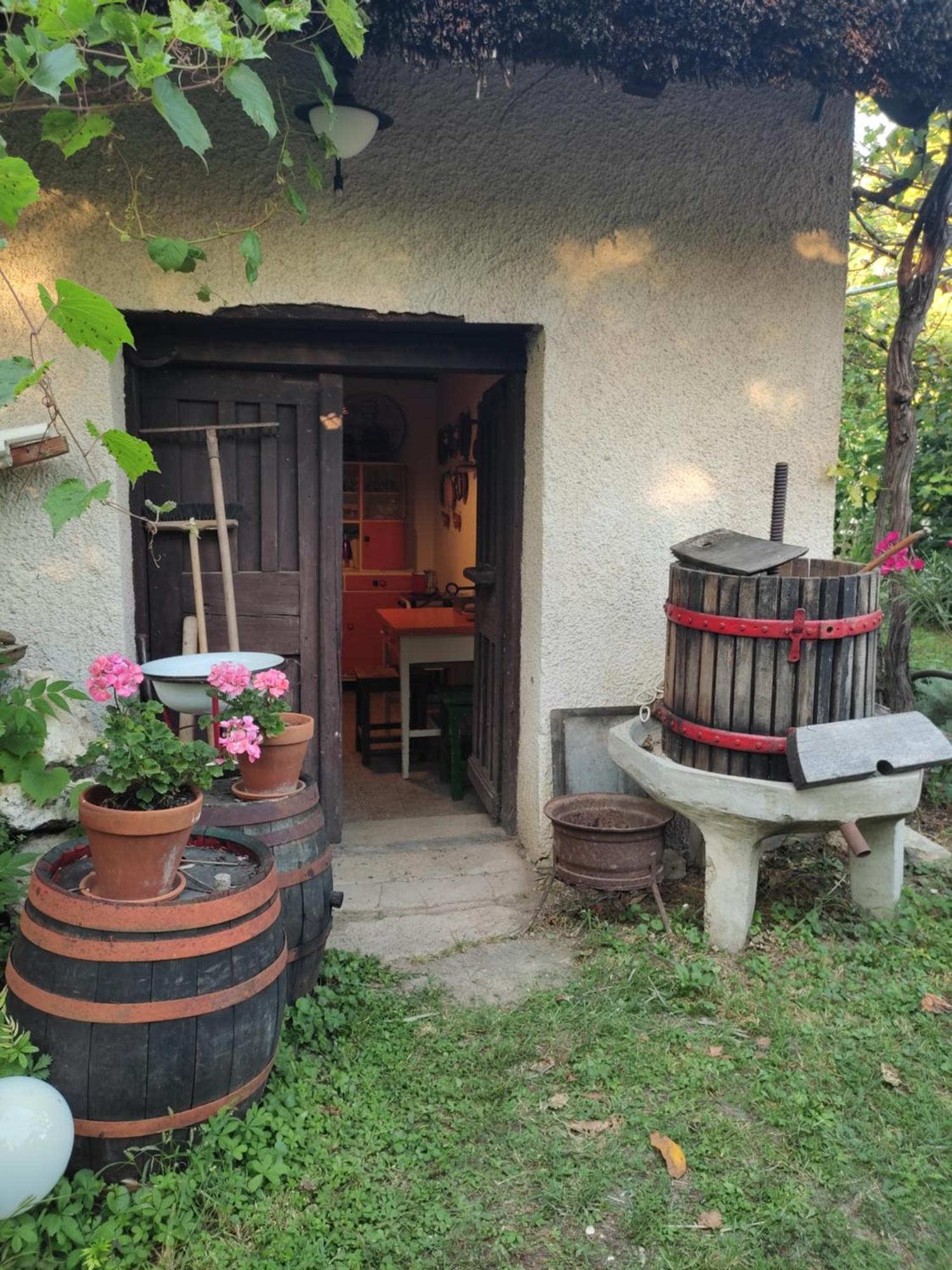 Apartment Kenderhordó